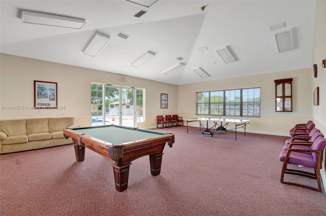 For Sale: $432,900 (3 beds, 3 baths, 1468 Square Feet)