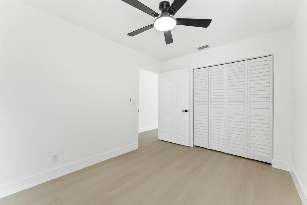 Active With Contract: $465,000 (3 beds, 2 baths, 1158 Square Feet)