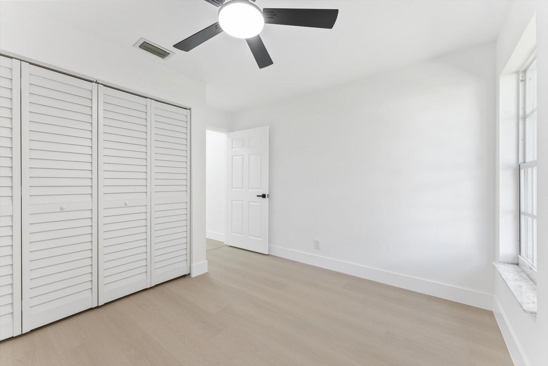 Active With Contract: $465,000 (3 beds, 2 baths, 1158 Square Feet)