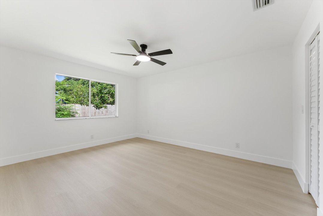 Active With Contract: $465,000 (3 beds, 2 baths, 1158 Square Feet)