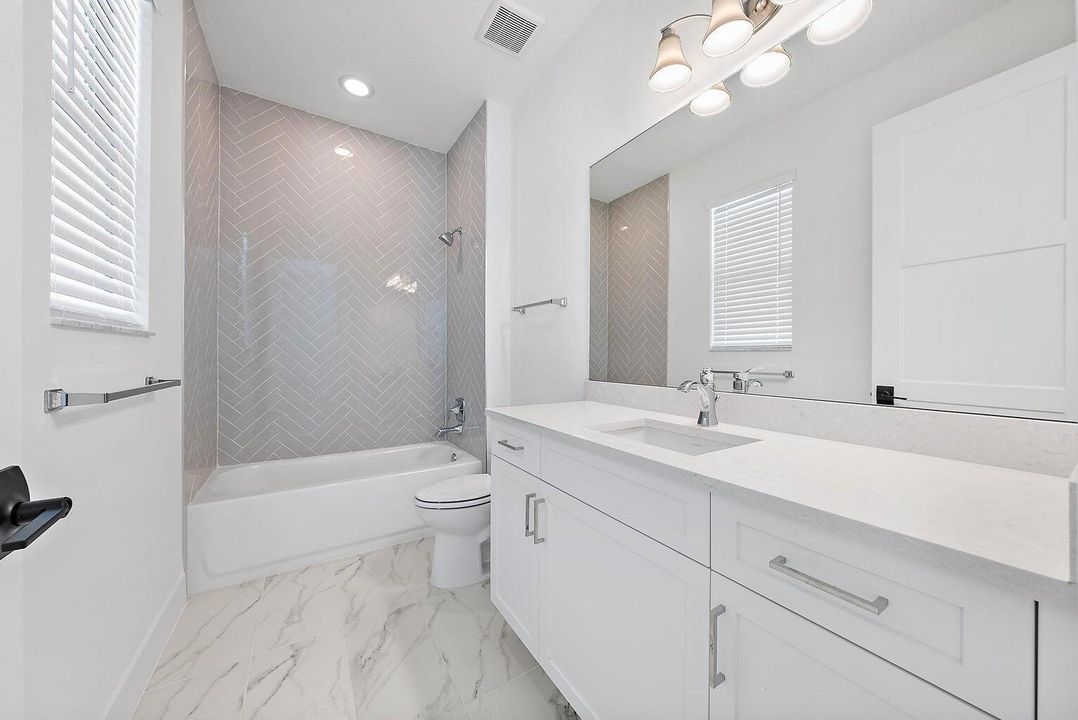 Active With Contract: $10,000 (5 beds, 4 baths, 3959 Square Feet)