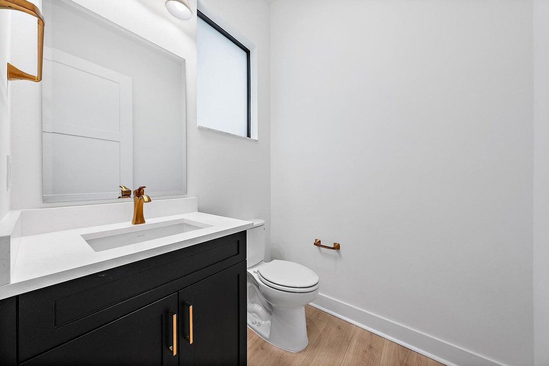 Active With Contract: $10,000 (5 beds, 4 baths, 3959 Square Feet)