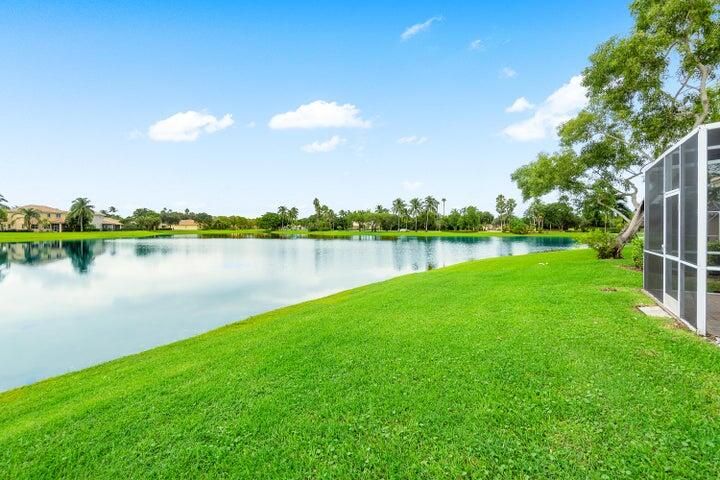 Active With Contract: $2,995 (3 beds, 2 baths, 1482 Square Feet)