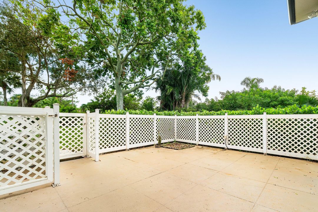 En Venta: $310,000 (2 camas, 2 baños, 1398 Pies cuadrados)