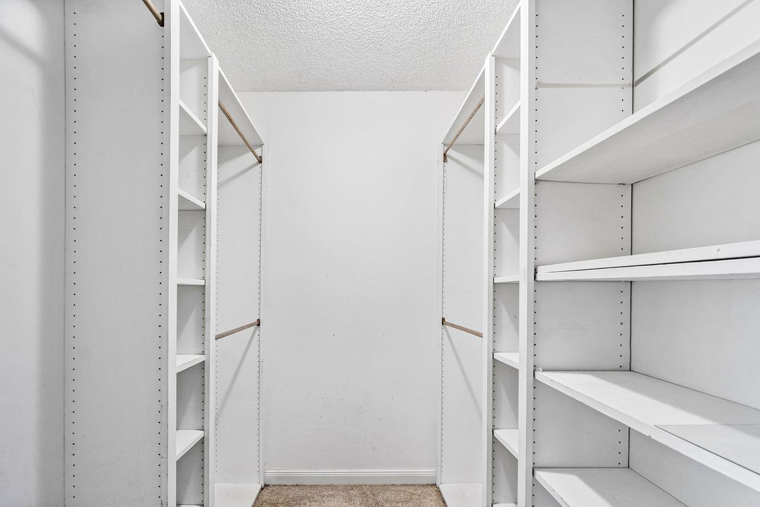 En Venta: $310,000 (2 camas, 2 baños, 1398 Pies cuadrados)