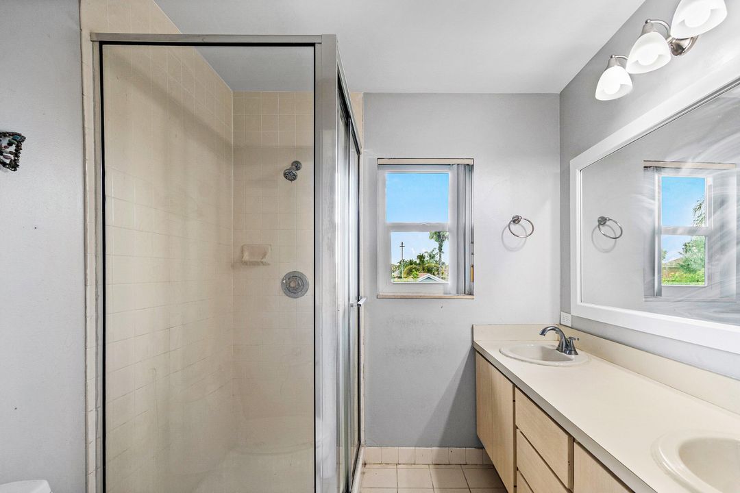 En Venta: $310,000 (2 camas, 2 baños, 1398 Pies cuadrados)