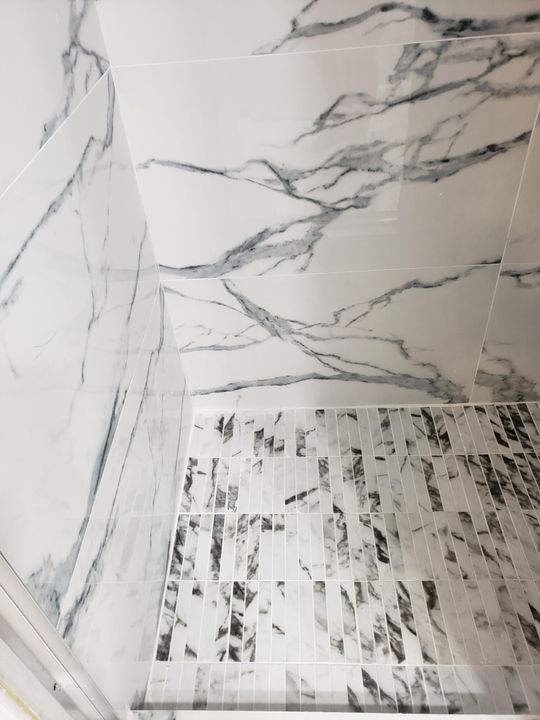 待售: $119,900 (1 贝兹, 1 浴室, 810 平方英尺)