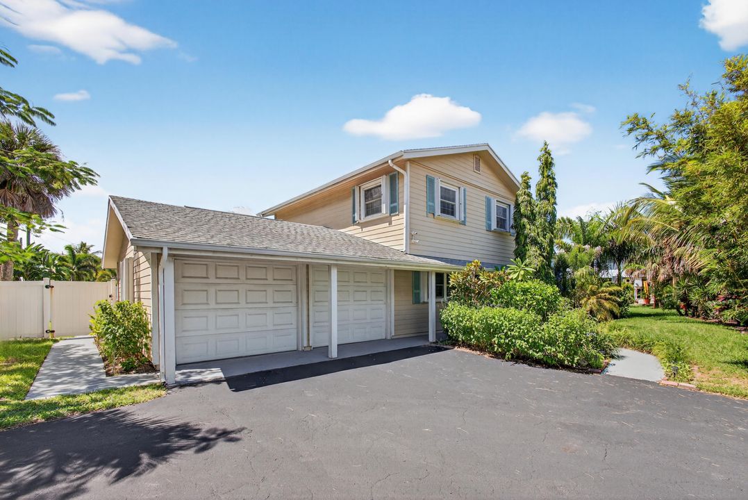 待售: $725,000 (4 贝兹, 3 浴室, 1866 平方英尺)