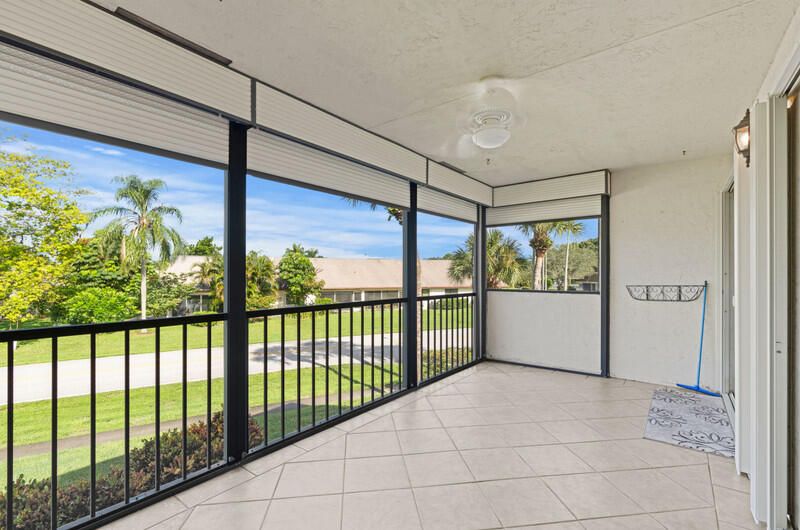 待售: $345,000 (2 贝兹, 2 浴室, 1244 平方英尺)