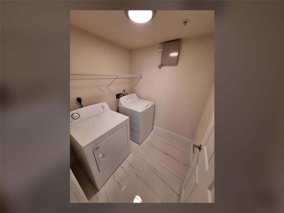 Под контрактом: $2,500 (3 спален, 2 ванн, 1493 Квадратных фут)