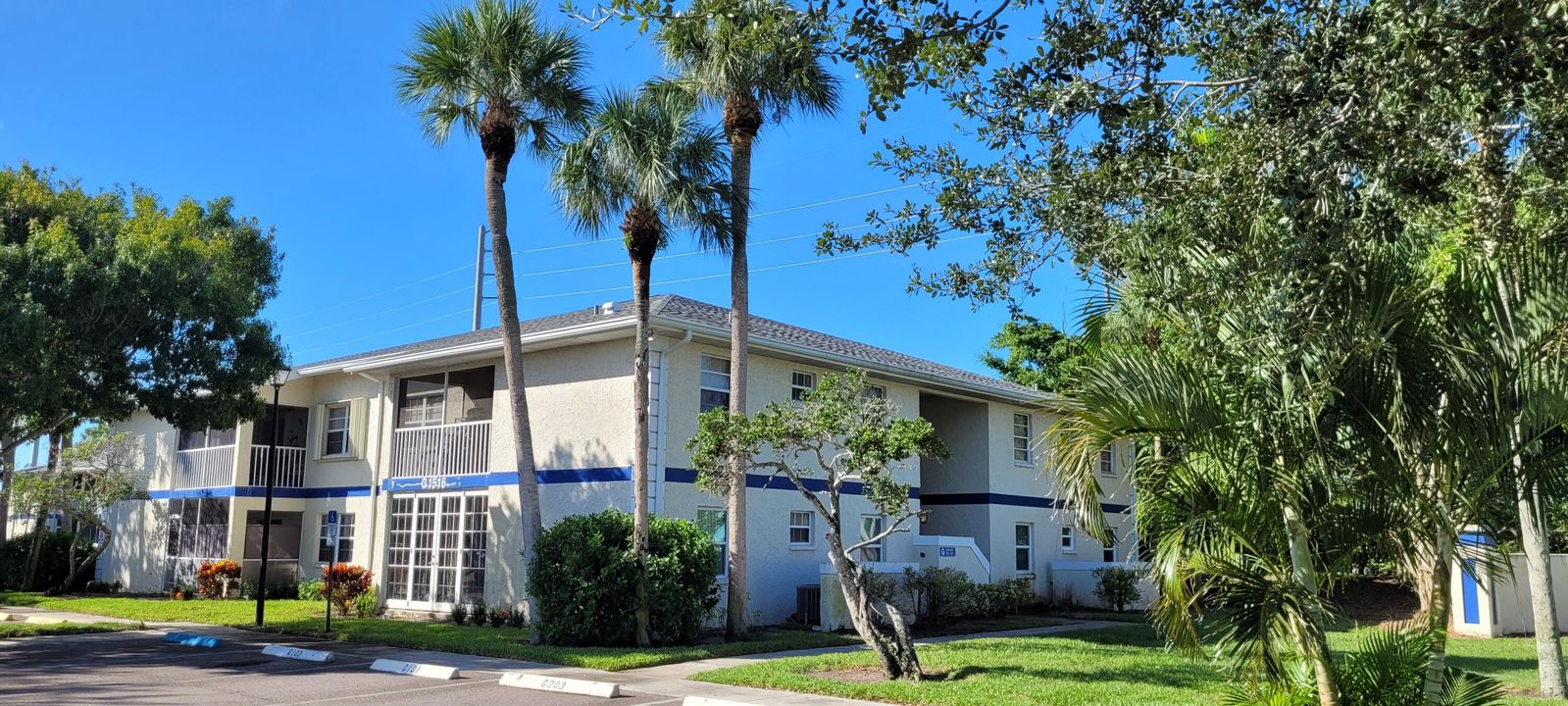 Недавно продано: $224,900 (3 спален, 2 ванн, 921 Квадратных фут)