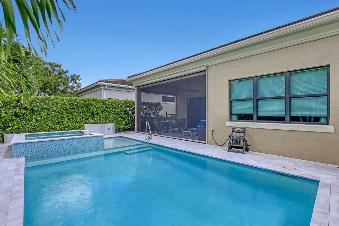 For Sale: $1,395,000 (3 beds, 2 baths, 2160 Square Feet)