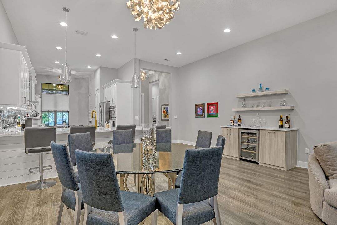 For Sale: $1,395,000 (3 beds, 2 baths, 2160 Square Feet)