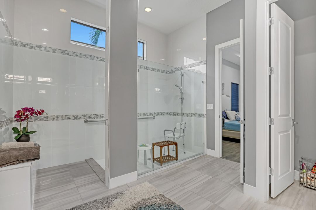 For Sale: $1,395,000 (3 beds, 2 baths, 2160 Square Feet)