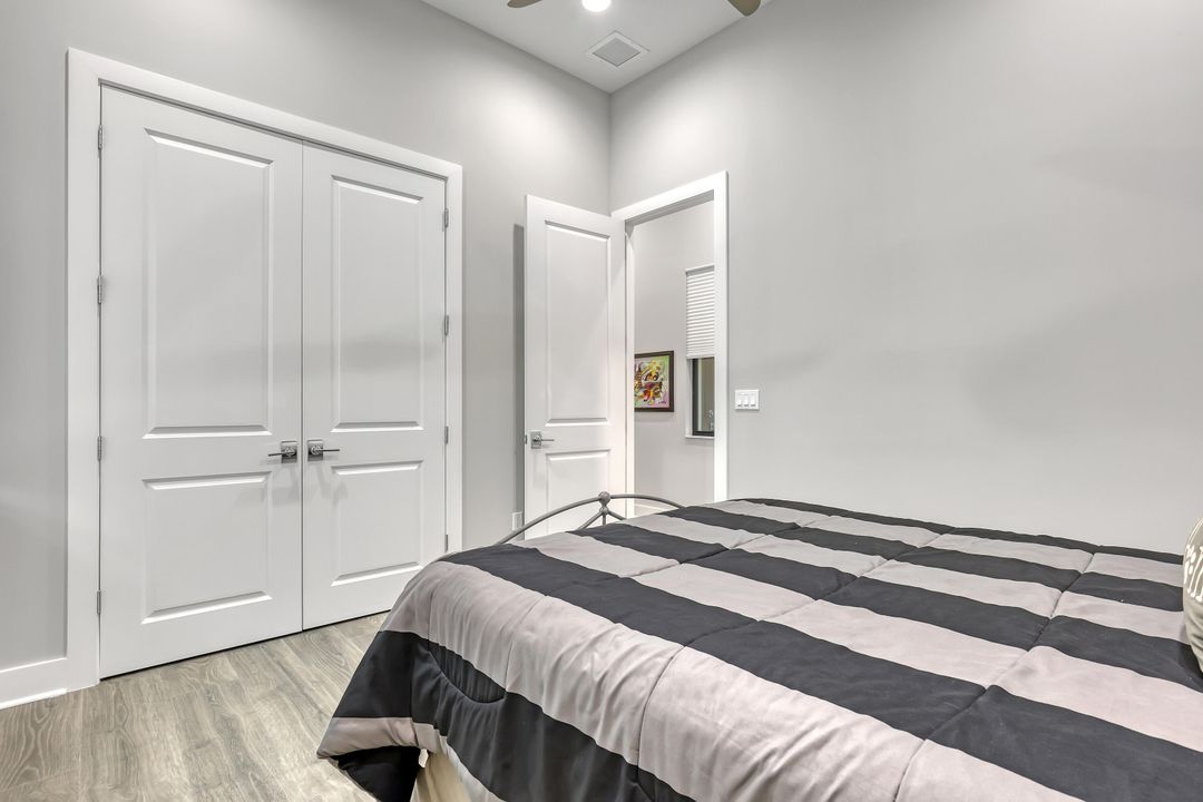 For Sale: $1,395,000 (3 beds, 2 baths, 2160 Square Feet)