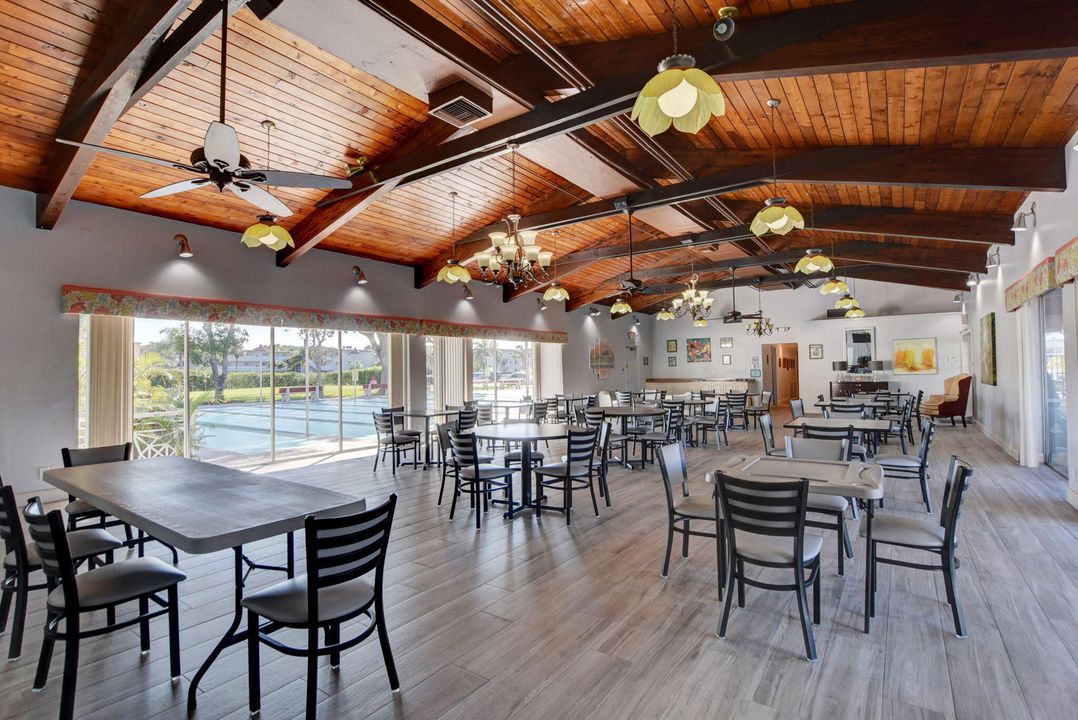 Active With Contract: $77,000 (2 beds, 2 baths, 1080 Square Feet)