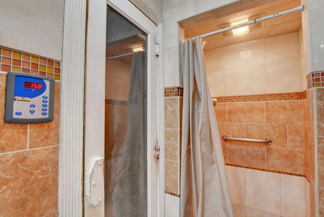 Active With Contract: $77,000 (2 beds, 2 baths, 1080 Square Feet)