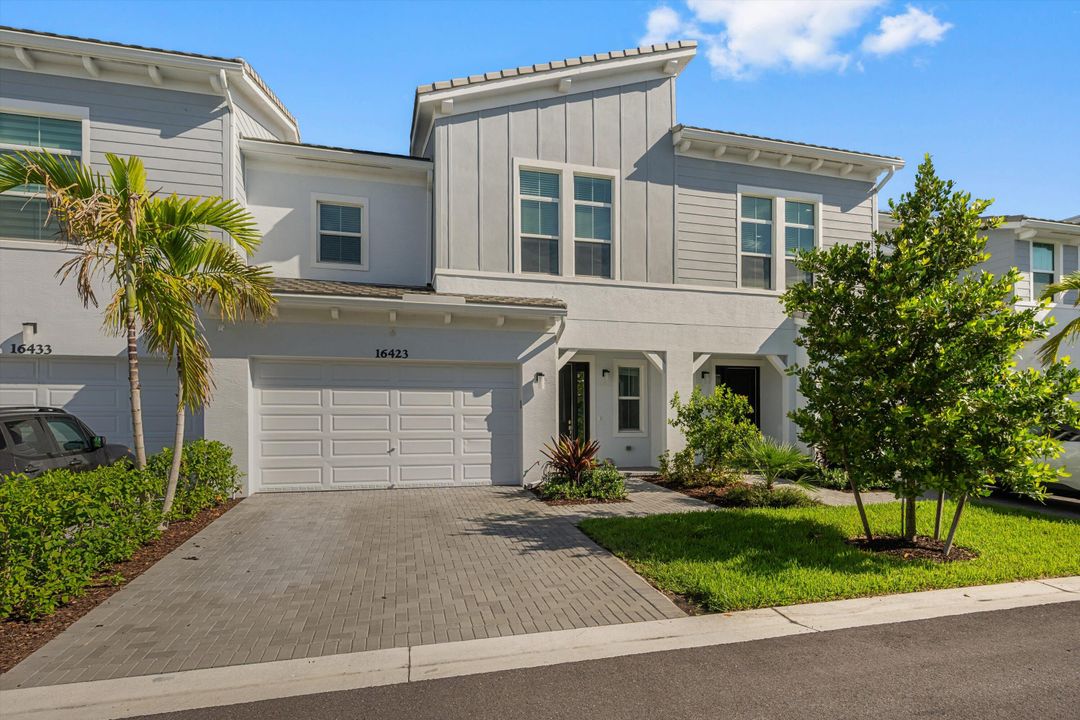 En Venta: $499,990 (3 camas, 2 baños, 2138 Pies cuadrados)