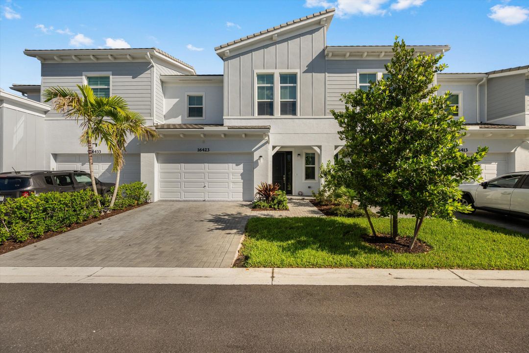 En Venta: $499,990 (3 camas, 2 baños, 2138 Pies cuadrados)