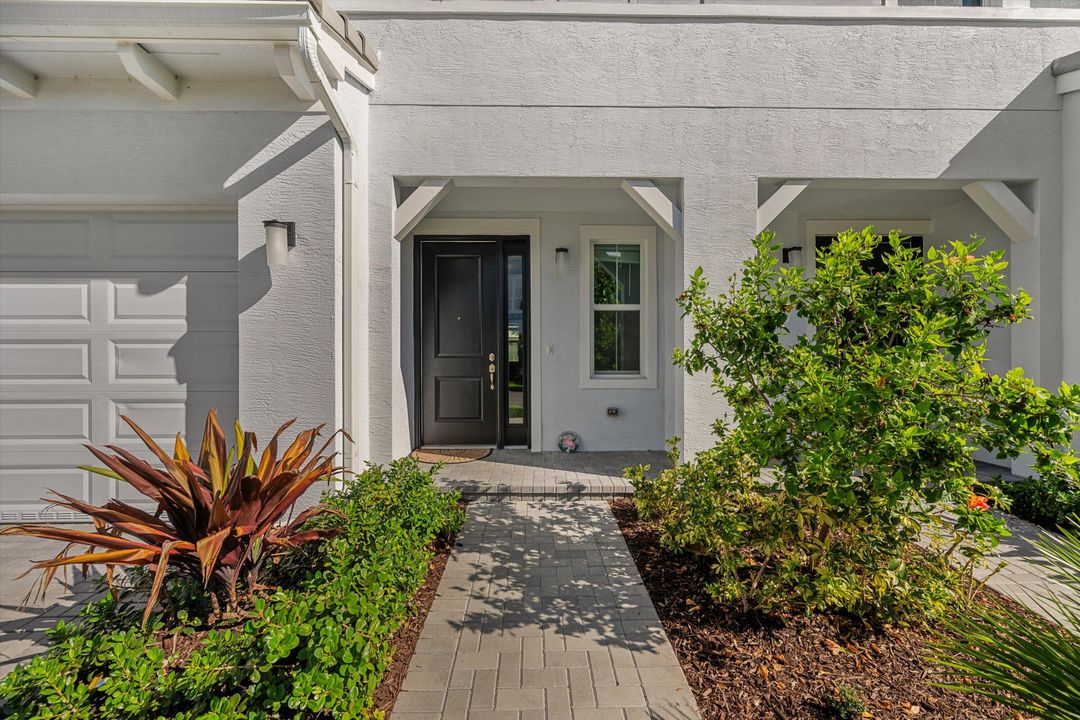 En Venta: $499,990 (3 camas, 2 baños, 2138 Pies cuadrados)