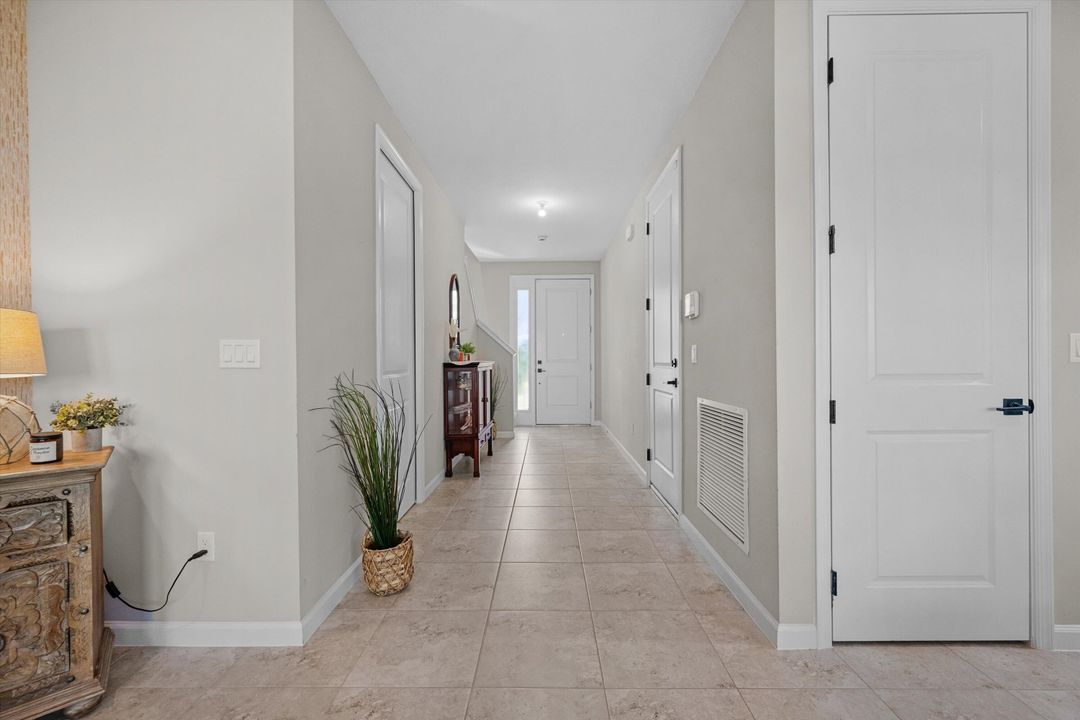 En Venta: $499,990 (3 camas, 2 baños, 2138 Pies cuadrados)