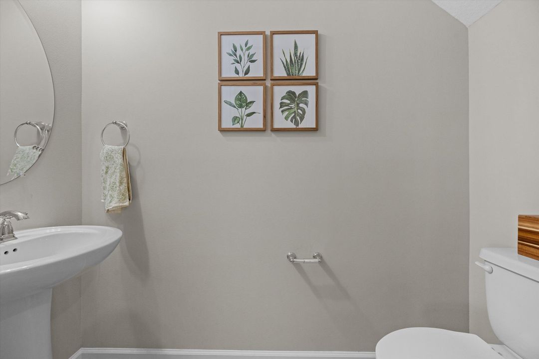 En Venta: $499,990 (3 camas, 2 baños, 2138 Pies cuadrados)