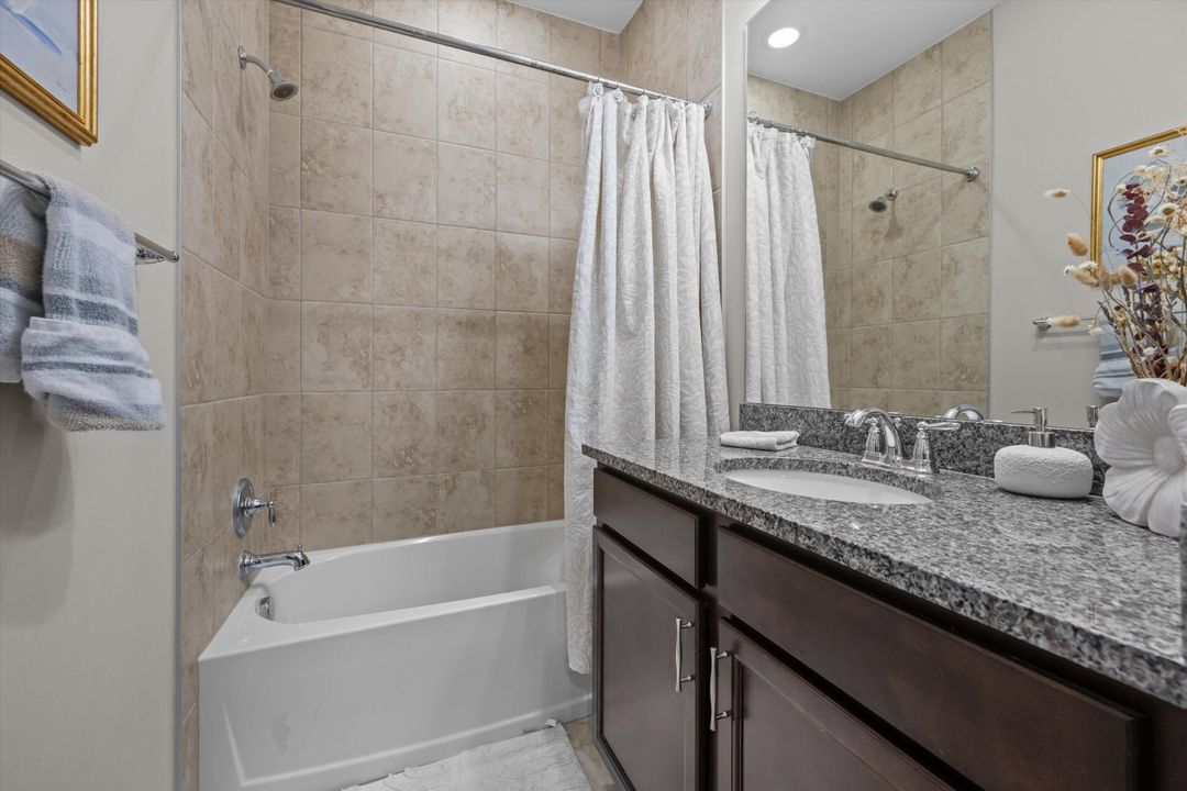 En Venta: $499,990 (3 camas, 2 baños, 2138 Pies cuadrados)