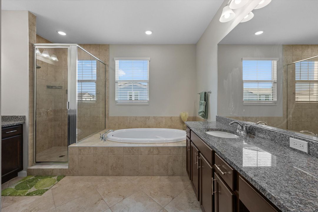 En Venta: $499,990 (3 camas, 2 baños, 2138 Pies cuadrados)