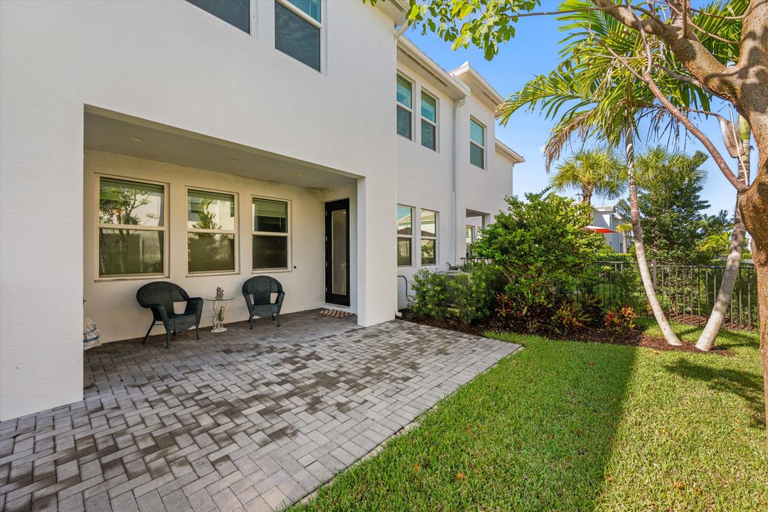 En Venta: $499,990 (3 camas, 2 baños, 2138 Pies cuadrados)