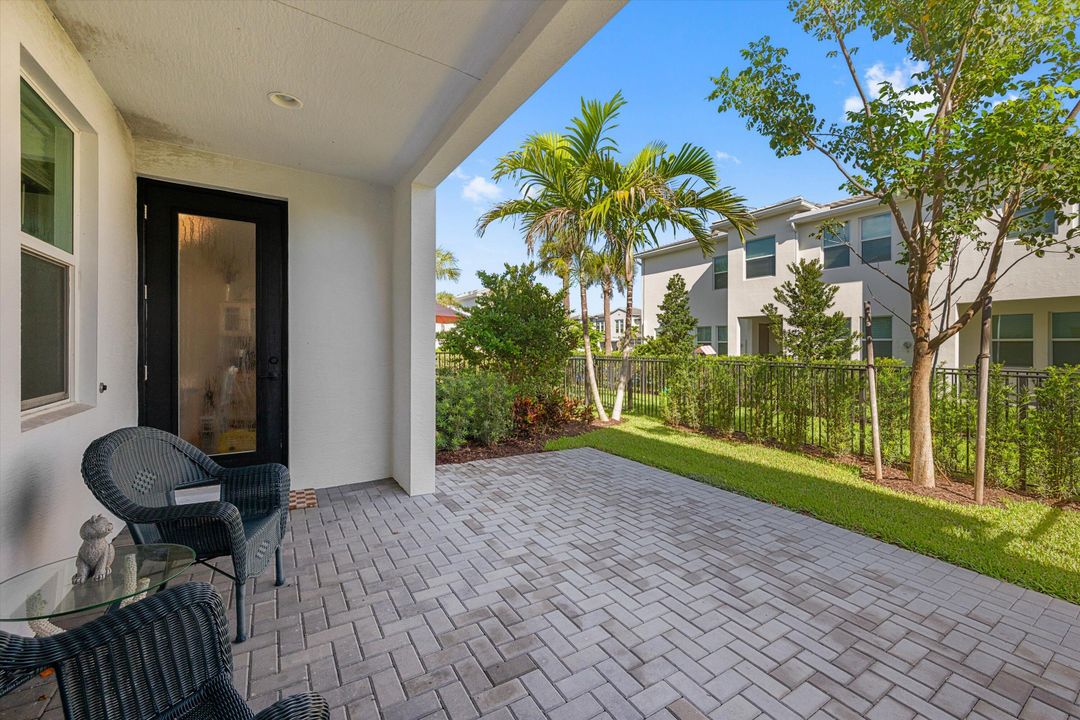 En Venta: $499,990 (3 camas, 2 baños, 2138 Pies cuadrados)