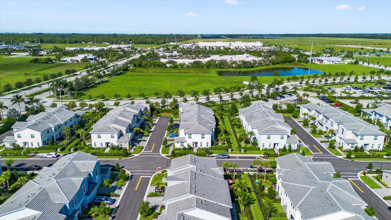 En Venta: $499,990 (3 camas, 2 baños, 2138 Pies cuadrados)