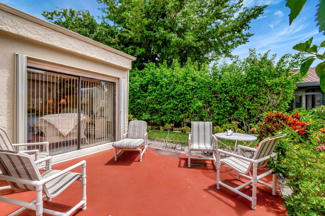 合同活跃: $4,000 (2 贝兹, 2 浴室, 1478 平方英尺)