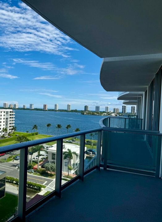 For Rent: $8,400 (2 beds, 2 baths, 1511 Square Feet)