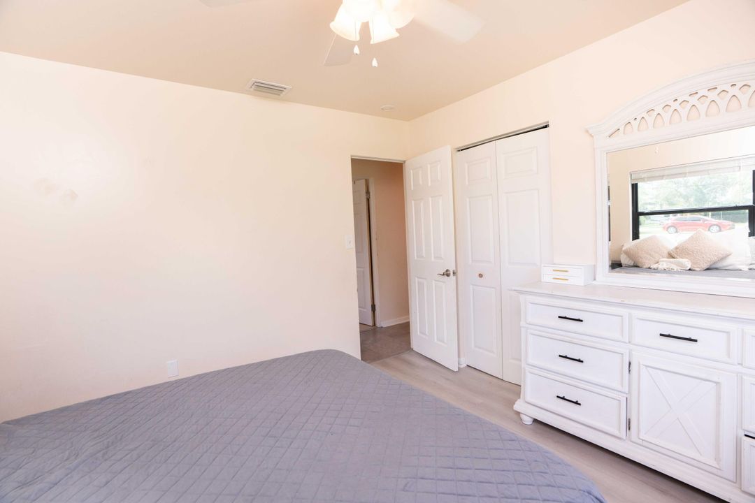 For Sale: $475,000 (3 beds, 2 baths, 1272 Square Feet)