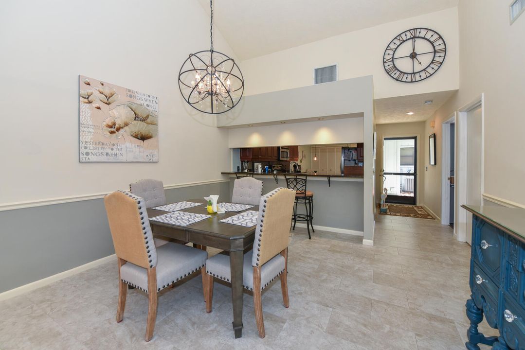 For Sale: $399,000 (2 beds, 2 baths, 1396 Square Feet)