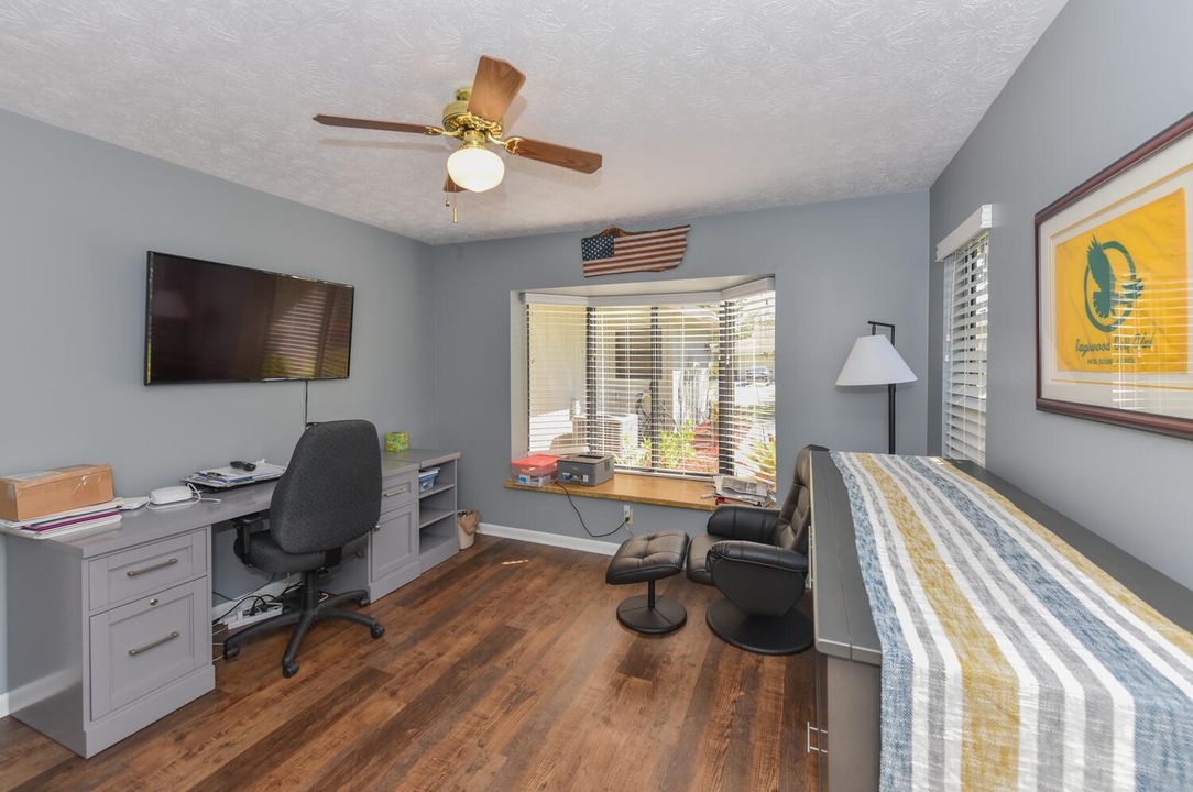 For Sale: $399,000 (2 beds, 2 baths, 1396 Square Feet)