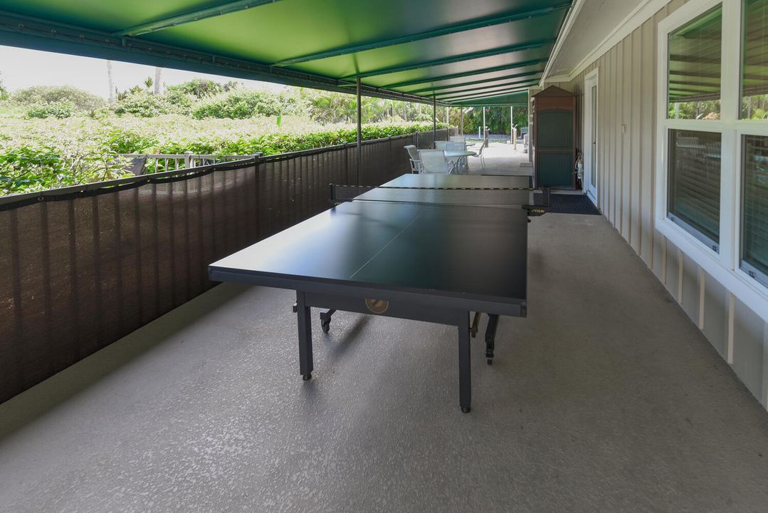 For Sale: $399,000 (2 beds, 2 baths, 1396 Square Feet)