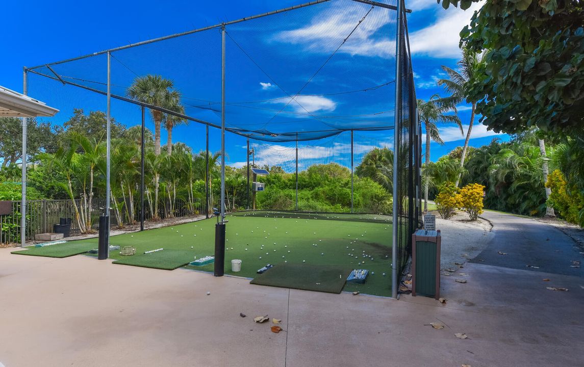 For Sale: $399,000 (2 beds, 2 baths, 1396 Square Feet)