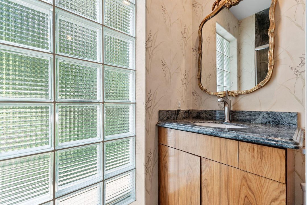 На продажу: $4,300,000 (5 спален, 6 ванн, 4489 Квадратных фут)