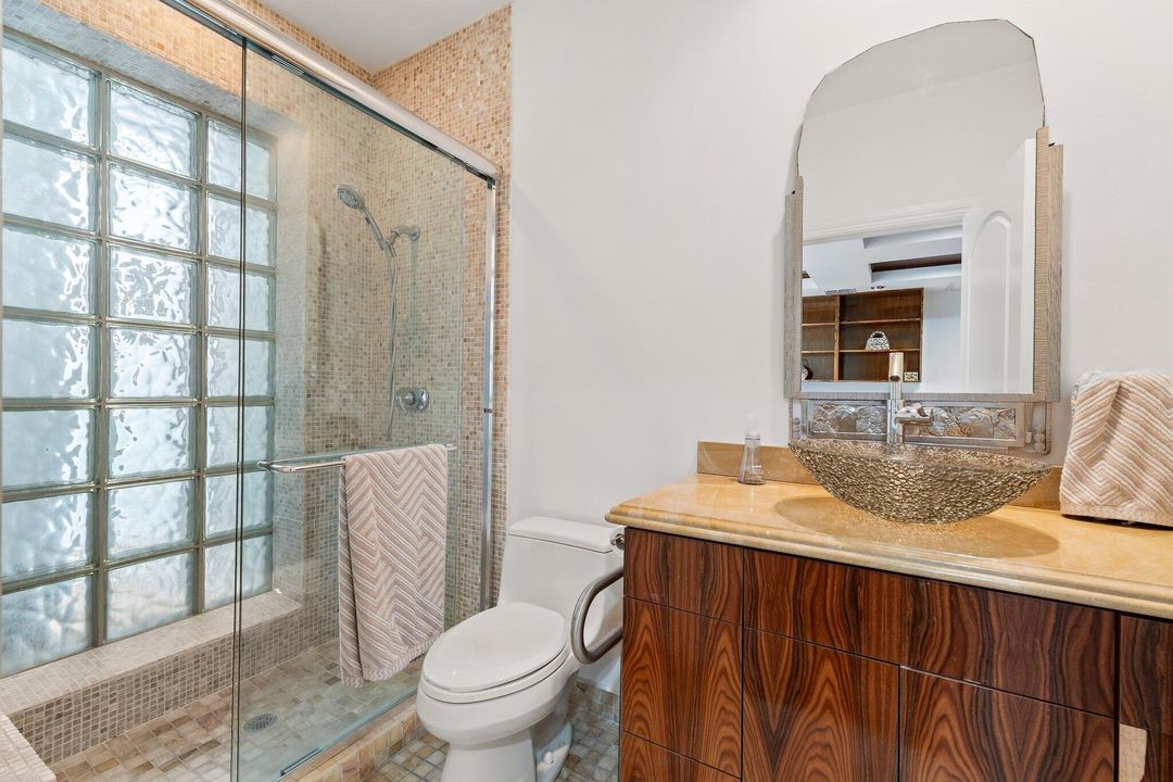 На продажу: $4,300,000 (5 спален, 6 ванн, 4489 Квадратных фут)