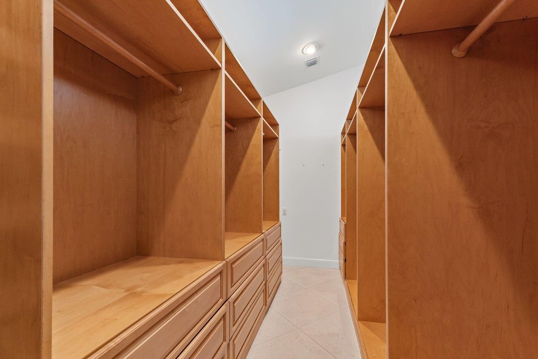 На продажу: $4,300,000 (5 спален, 6 ванн, 4489 Квадратных фут)