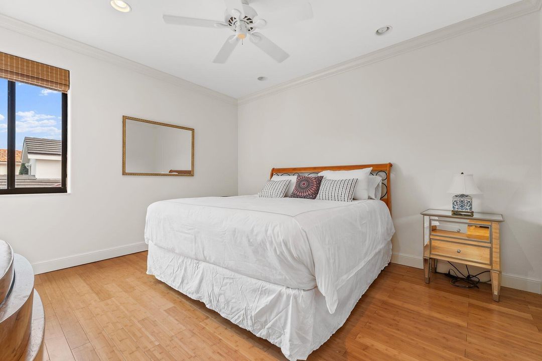 На продажу: $4,300,000 (5 спален, 6 ванн, 4489 Квадратных фут)