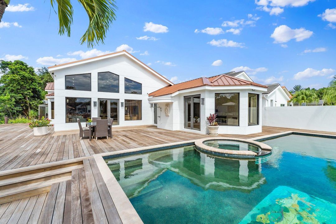 На продажу: $4,300,000 (5 спален, 6 ванн, 4489 Квадратных фут)