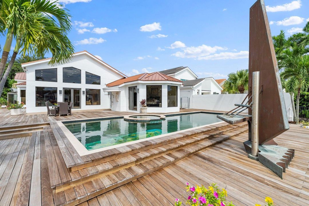 На продажу: $4,300,000 (5 спален, 6 ванн, 4489 Квадратных фут)