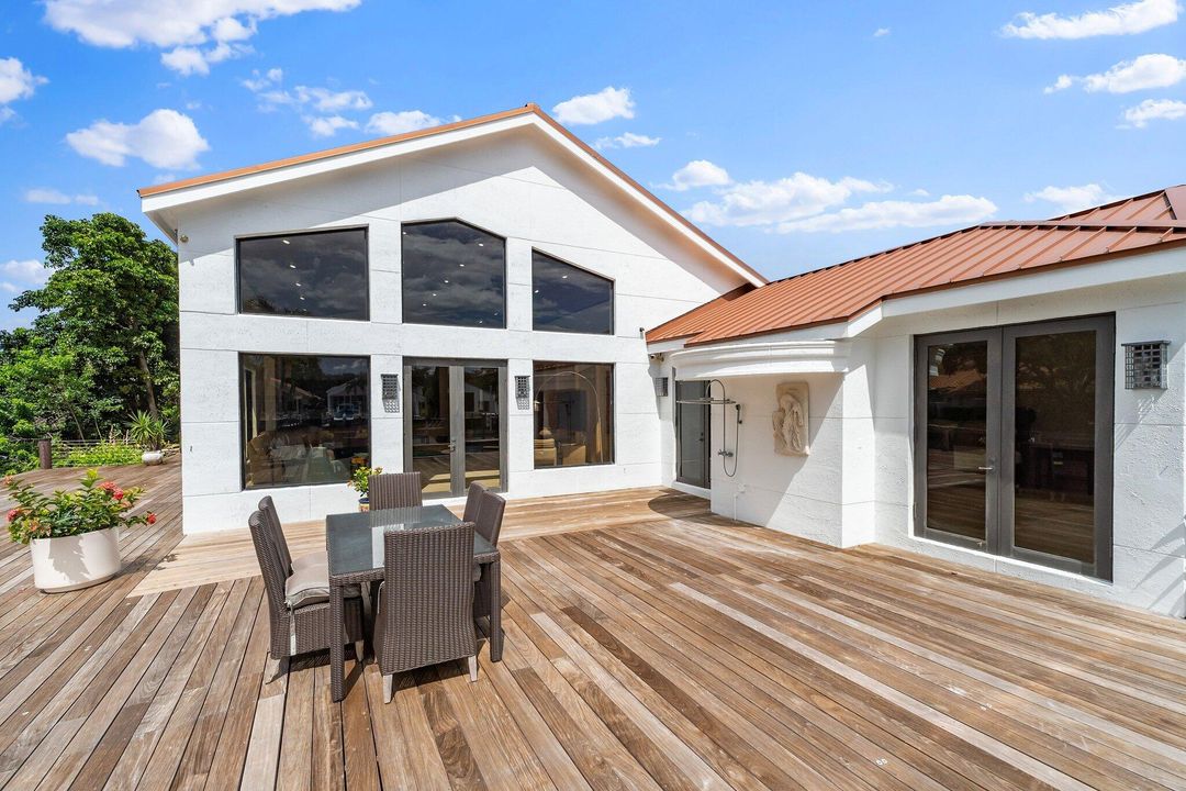 На продажу: $4,300,000 (5 спален, 6 ванн, 4489 Квадратных фут)