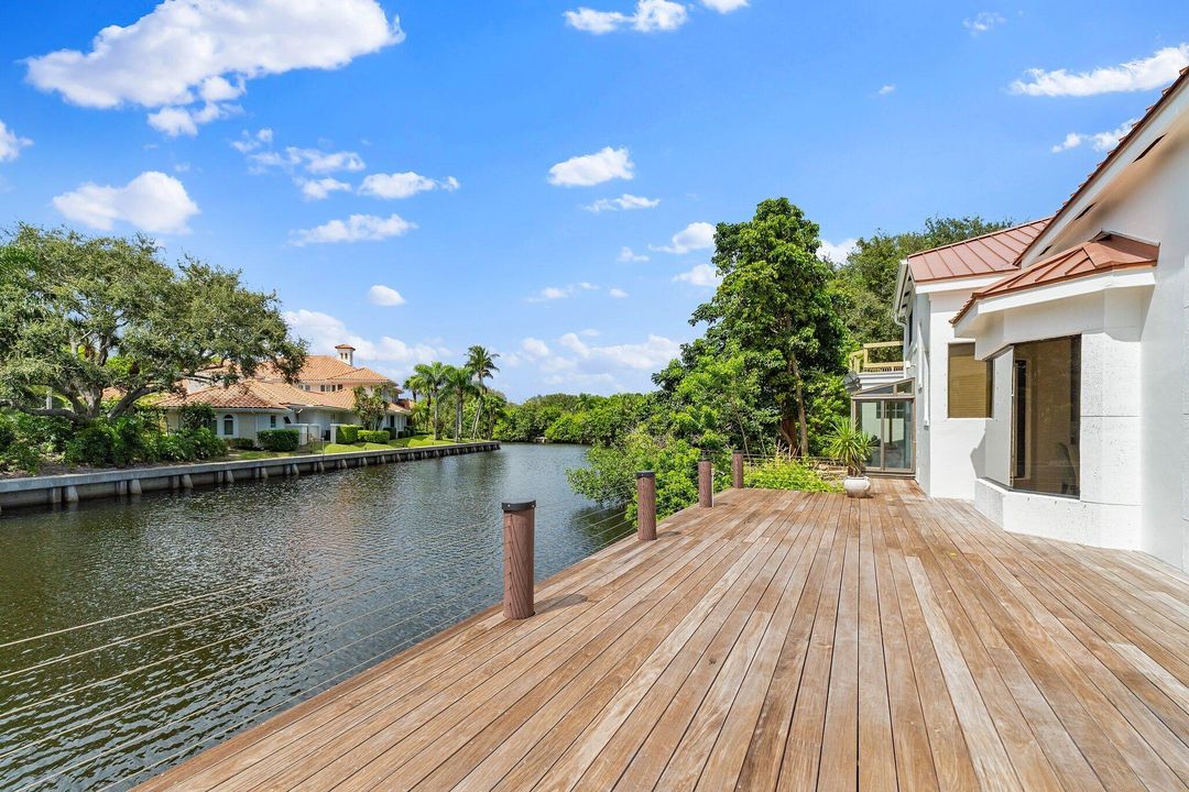 На продажу: $4,300,000 (5 спален, 6 ванн, 4489 Квадратных фут)