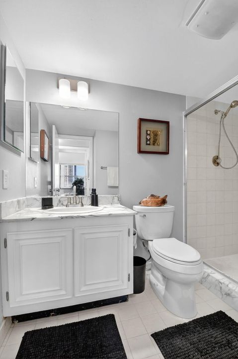 合同活跃: $4,900 (2 贝兹, 2 浴室, 1460 平方英尺)