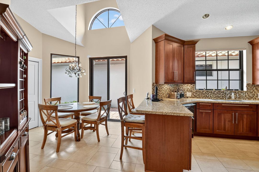 For Rent: $18,000 (3 beds, 2 baths, 2180 Square Feet)