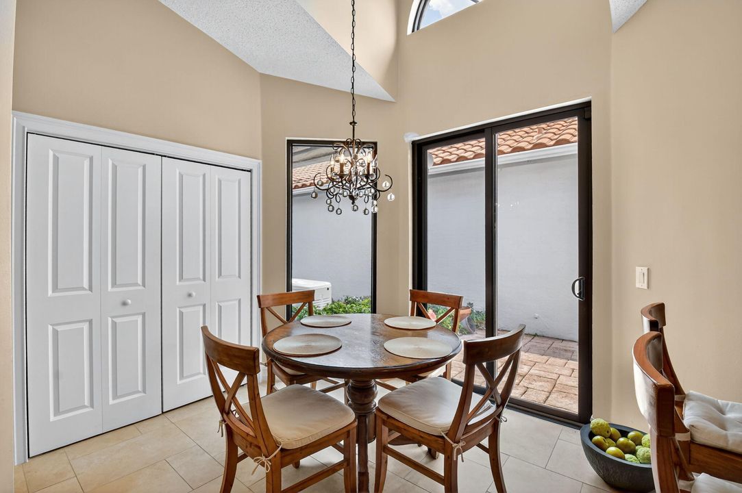 For Rent: $18,000 (3 beds, 2 baths, 2180 Square Feet)