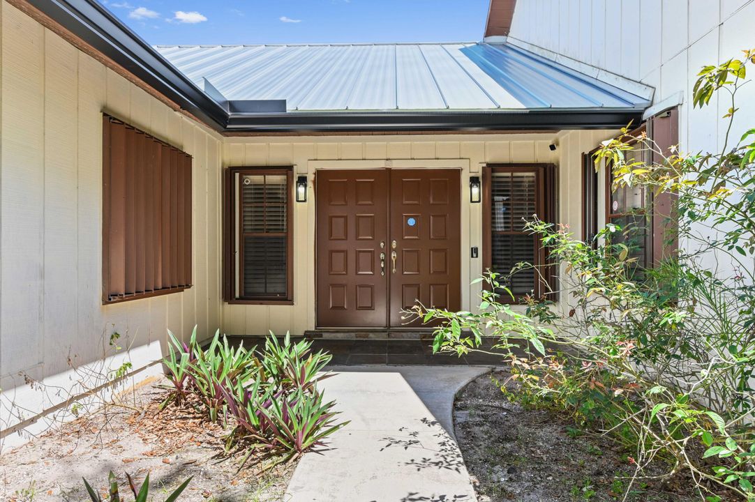 For Sale: $599,900 (3 beds, 2 baths, 1658 Square Feet)